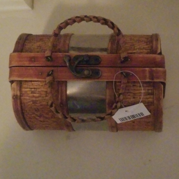 Purse - Picture 2 of 3